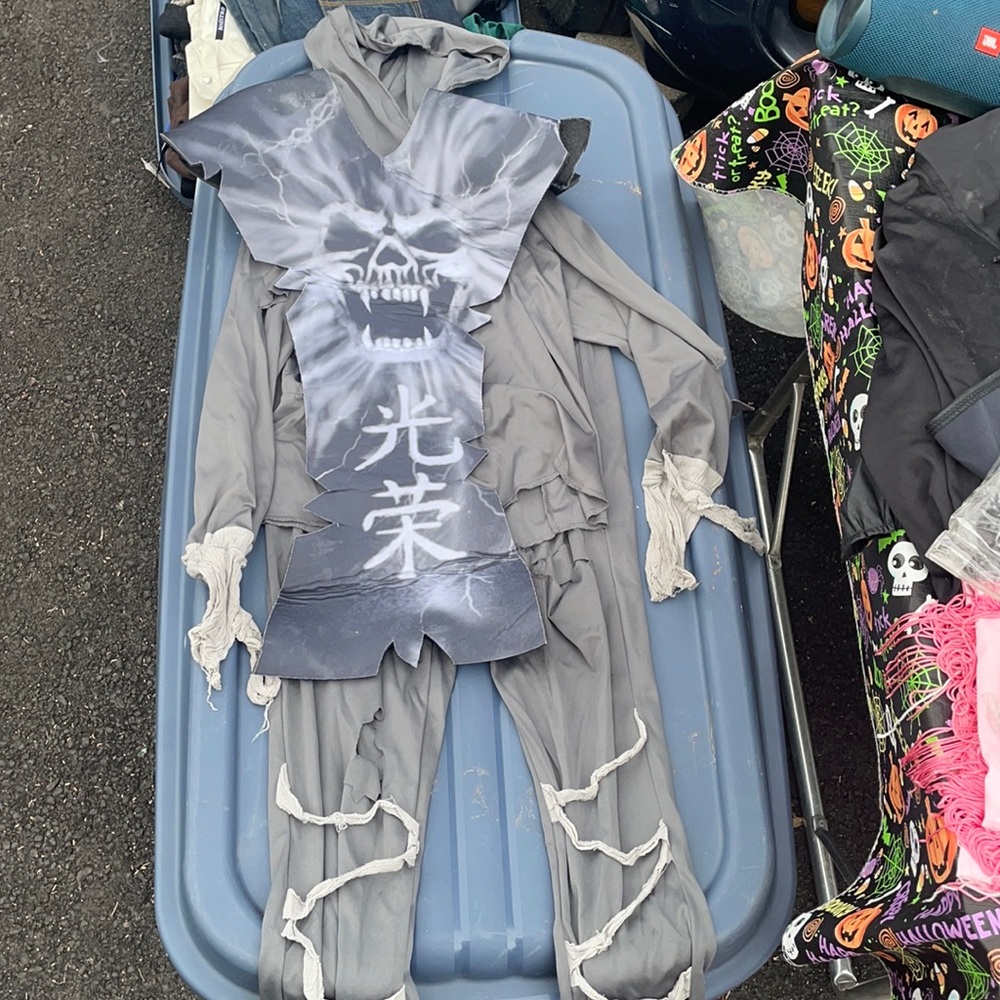 Kids Halloween Chain Ghost costume with hood. Kids size 12.